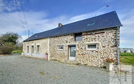 Farmhouse for sale, 5 rooms, 140 m² – 53700