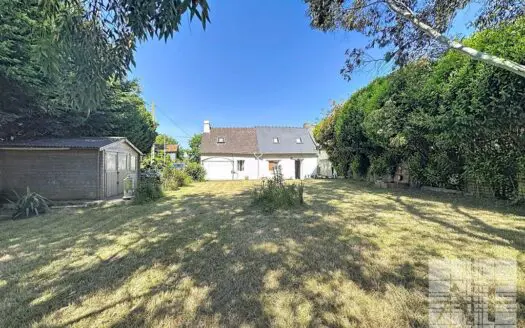 House located in the countryside for sale, 3 rooms, 70 m² – 53100