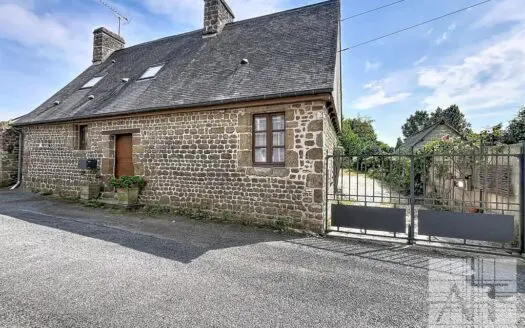 Propriété à vendre, 5 pièces, 141 m² – 53220