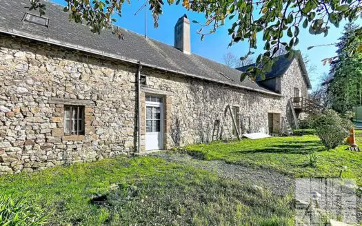 Villa for sale, 7 rooms, 148 m² – 53420