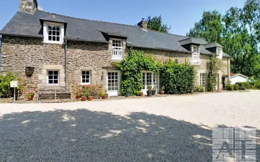 Maison à vendre, 9 pièces, 184 m² – 22130